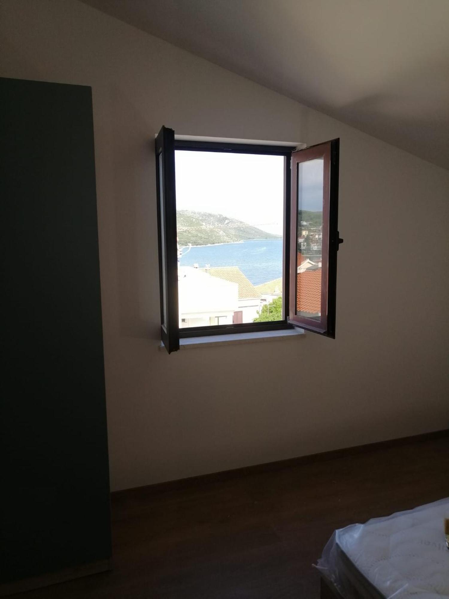 Apartments Boljat تروغير الغرفة الصورة